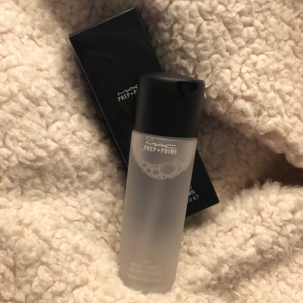 Brand new M.A.C Prime and Prep Spray